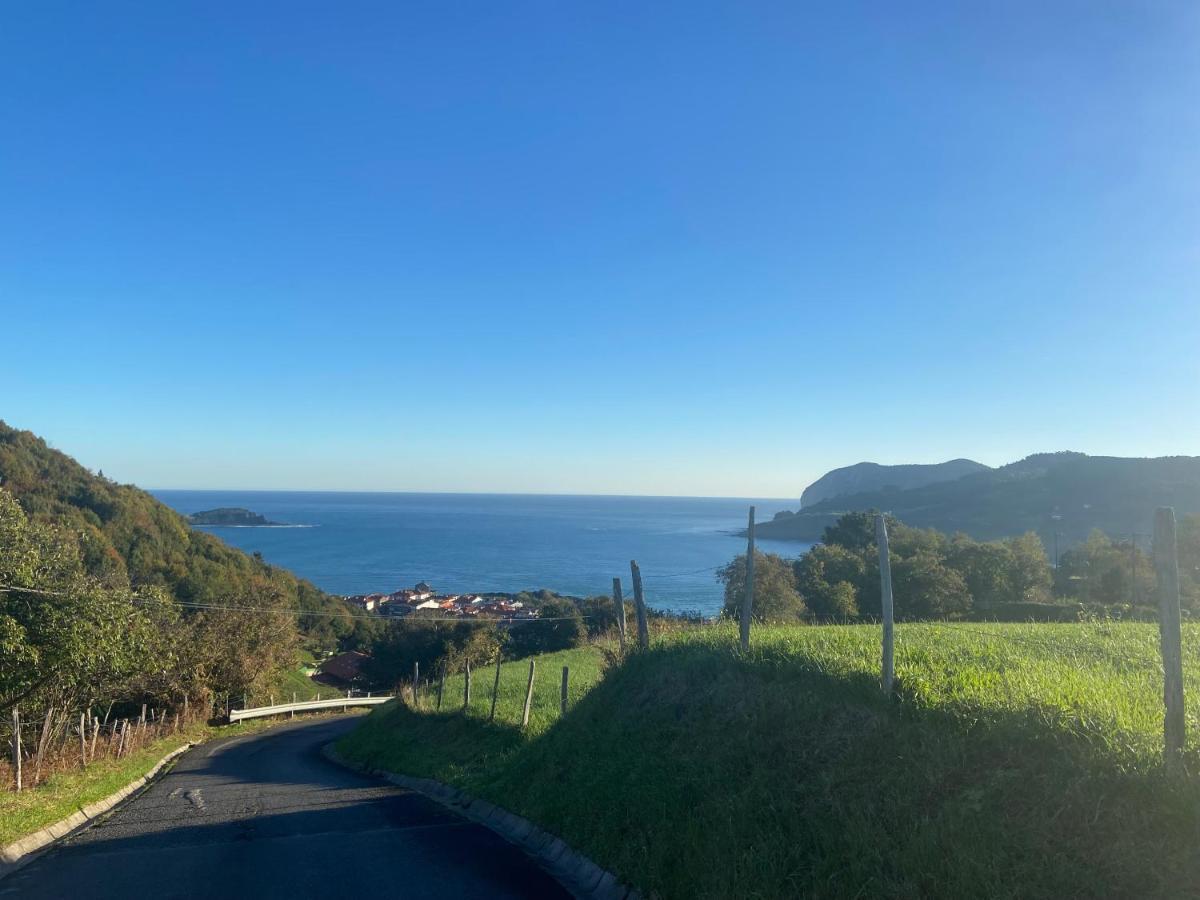 Mundaka Beachfront House Экстерьер фото