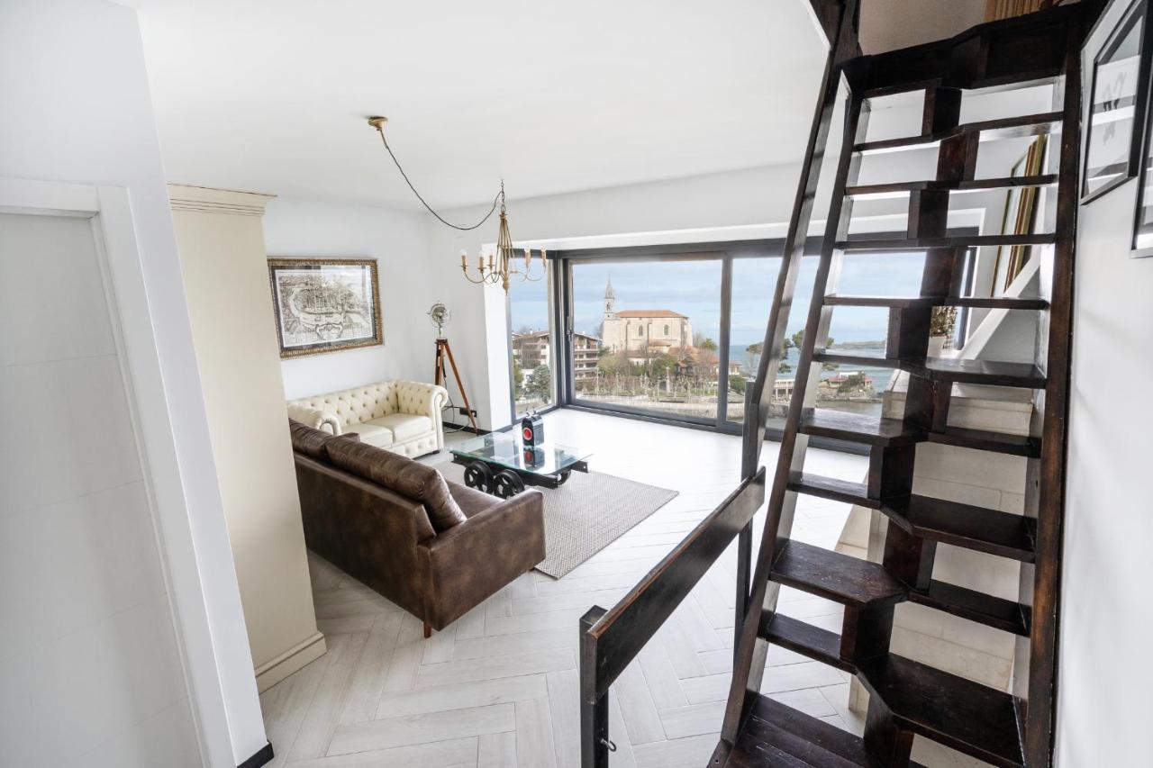 Mundaka Beachfront House Экстерьер фото