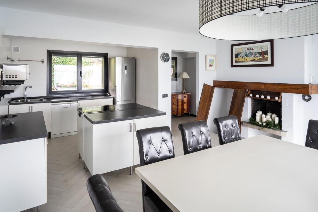 Mundaka Beachfront House Экстерьер фото